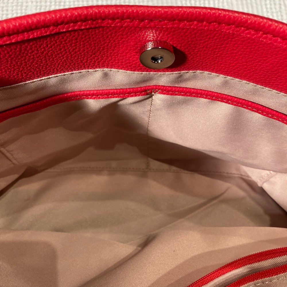 Dana Buchanan like new Tote / Purse 
Poppy Red - Picture 4 of 9